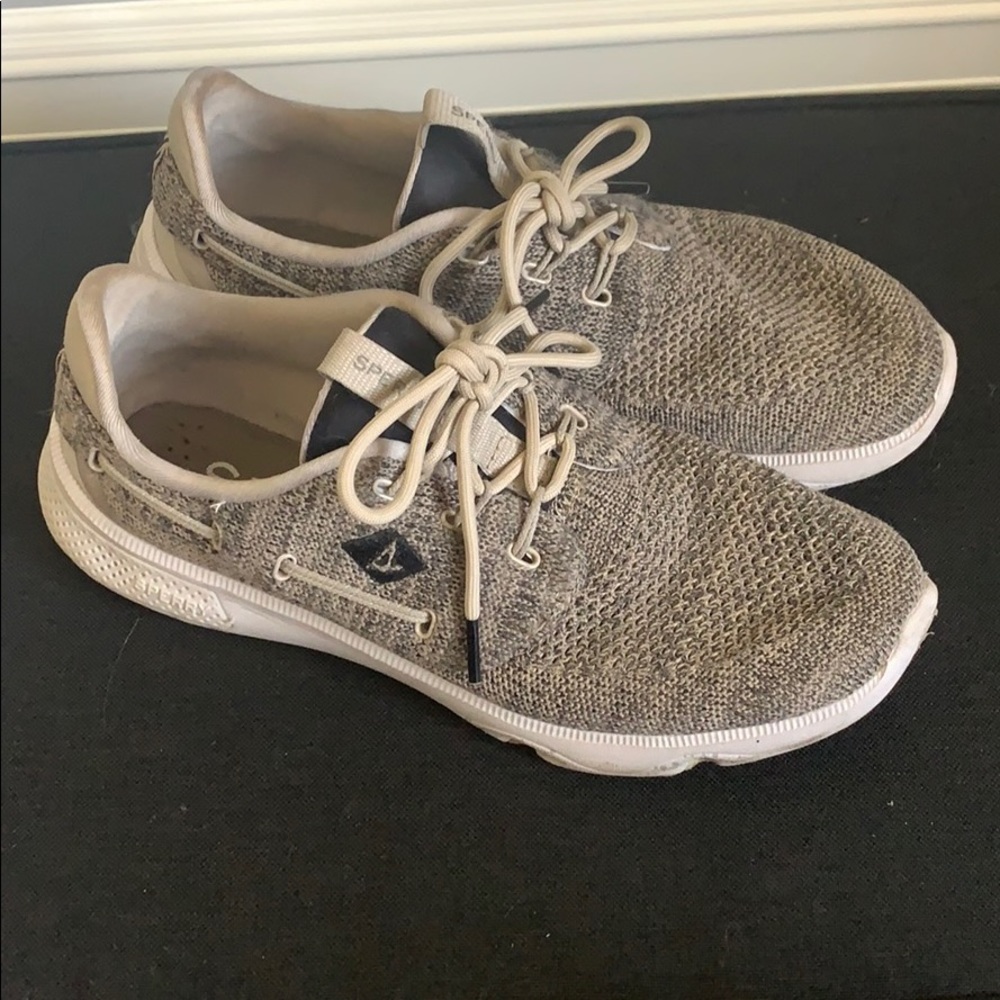 Sperry tennis shoes